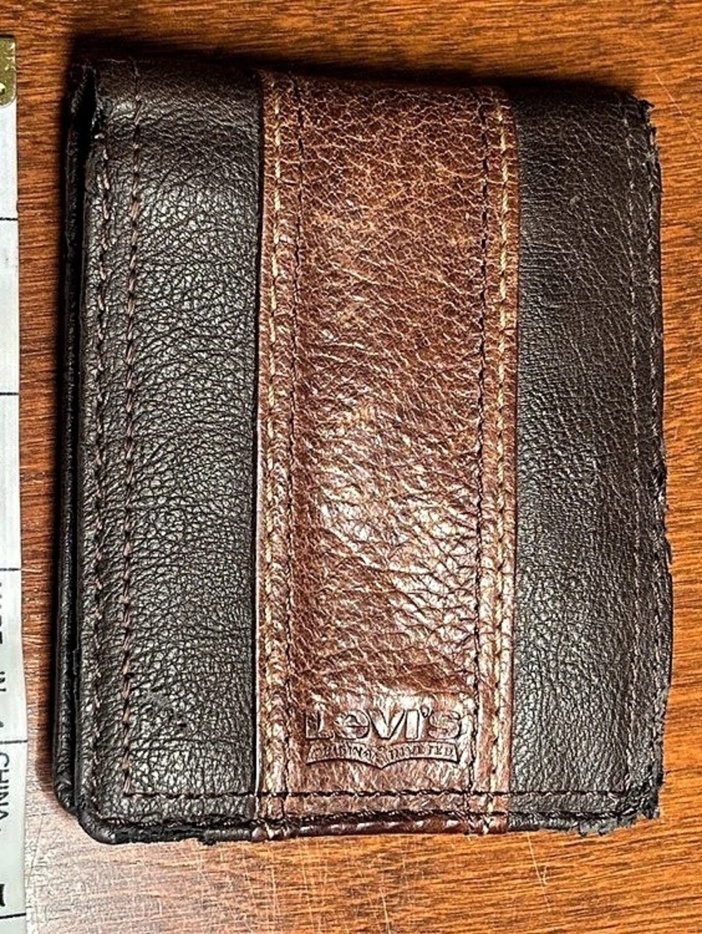 Vintage Levi's Distressed Brown Leather Trifold Wallet 90s